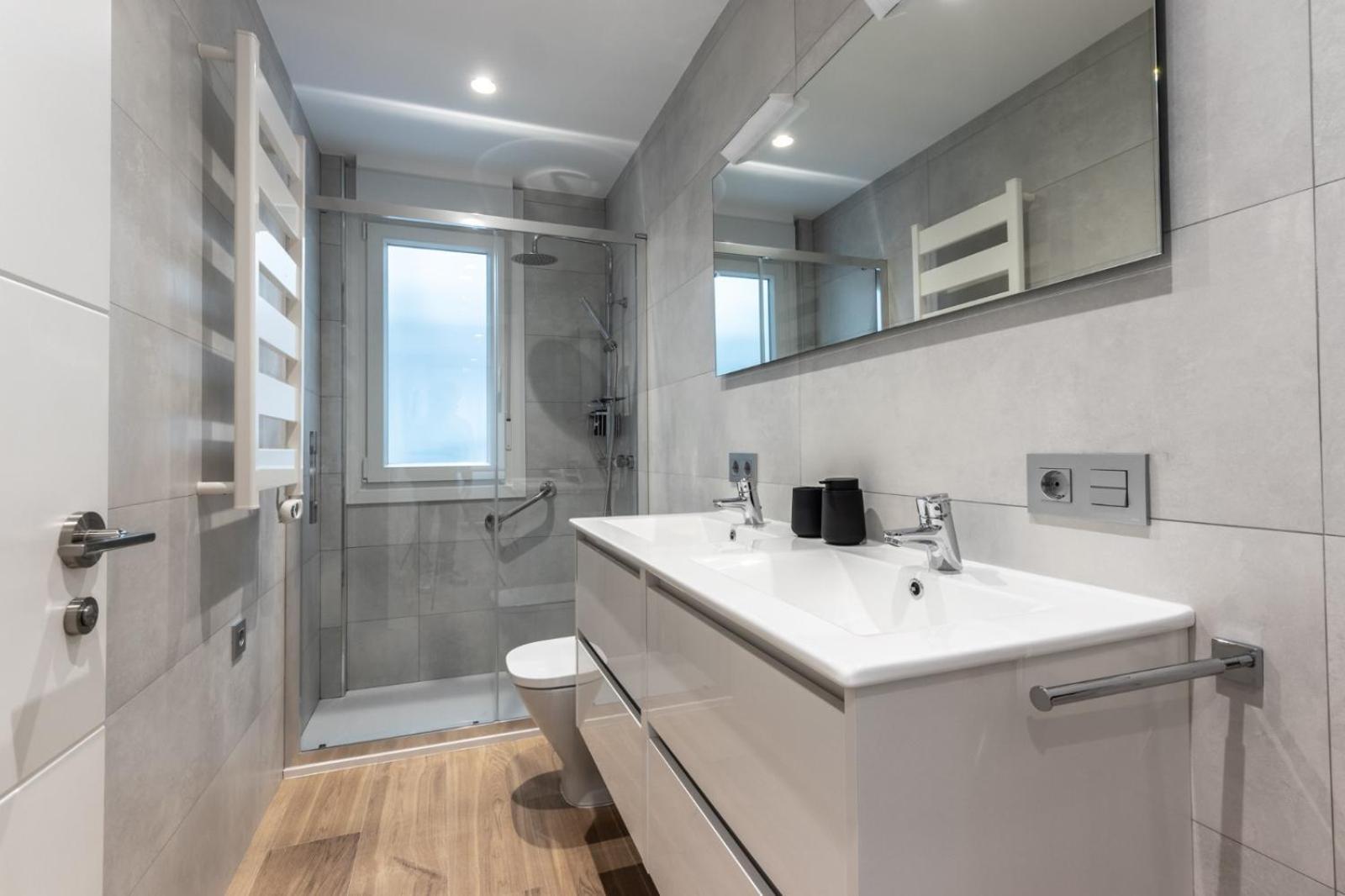 Apartamento Tiboli Home Bilbao Esterno foto