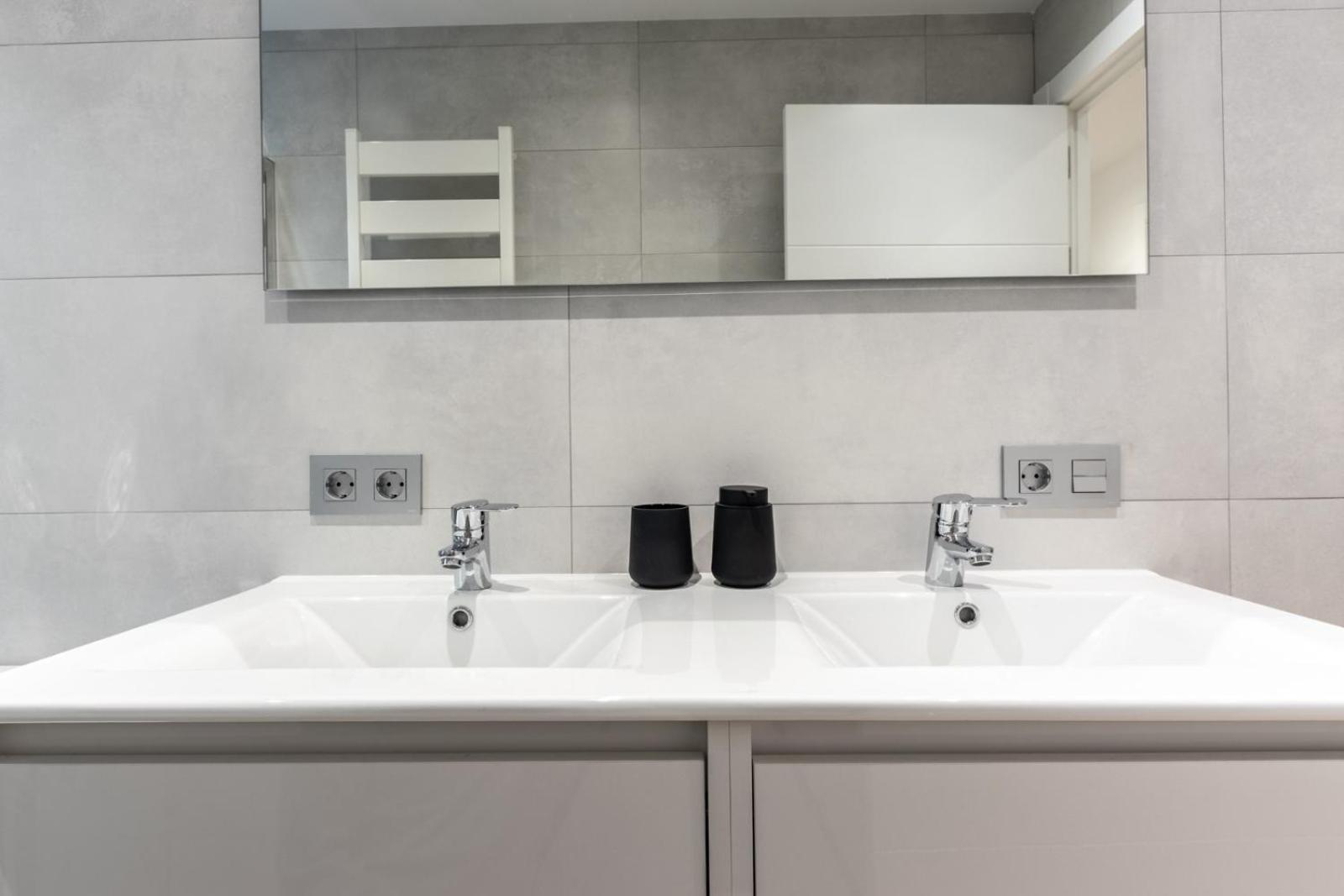 Apartamento Tiboli Home Bilbao Esterno foto